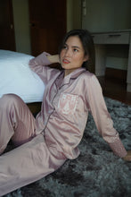 Load image into Gallery viewer, Mauve silk pajama pants set