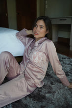 Load image into Gallery viewer, Mauve silk pajama pants set
