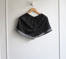 Load image into Gallery viewer, L - Black Sleepwear
